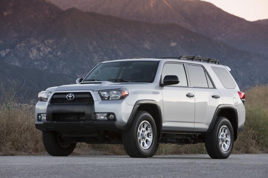  Toyota 4Runner Trail 2010 года  (фото 22 из 66)
